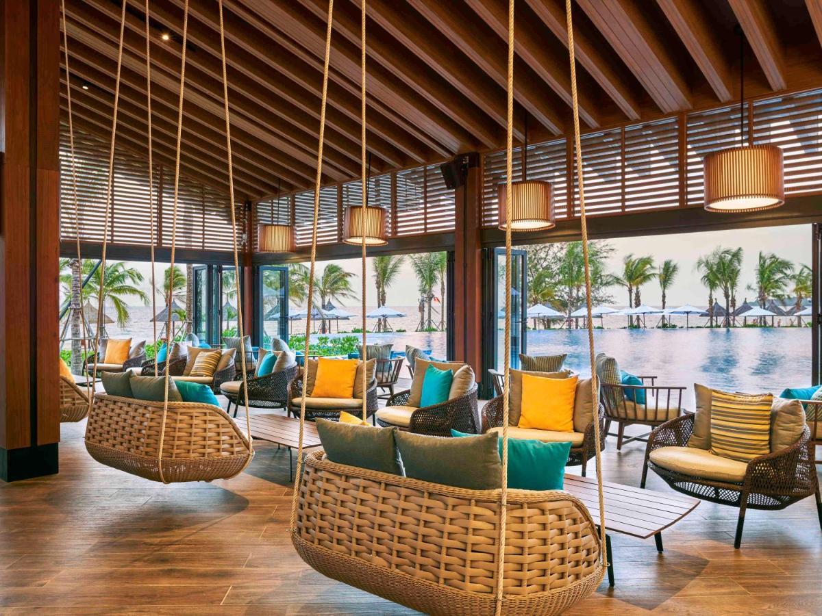 Mövenpick Villas&Residences Phú Quốc Exterior foto The Beach Club