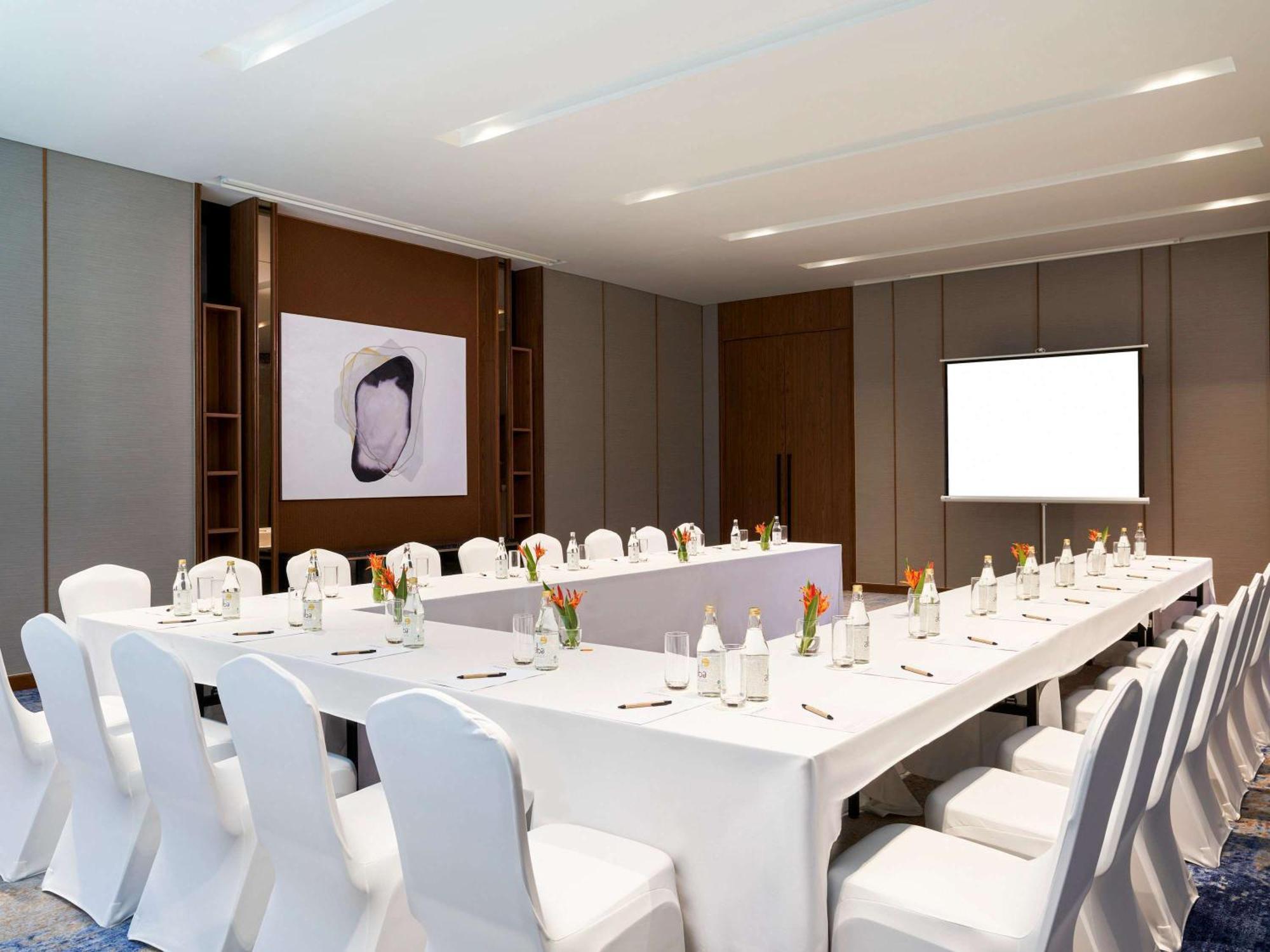 Mövenpick Villas&Residences Phú Quốc Exterior foto Meeting room