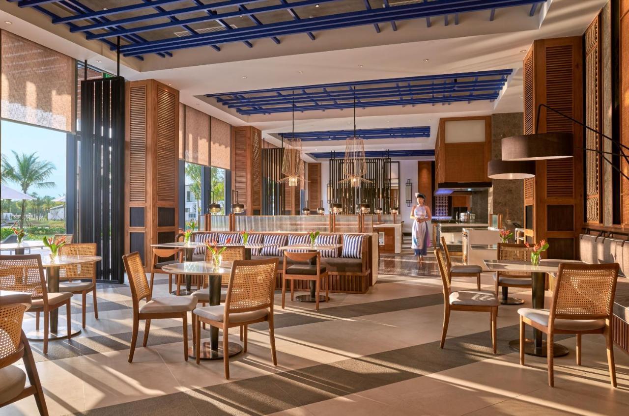 Mövenpick Villas&Residences Phú Quốc Exterior foto The restaurant